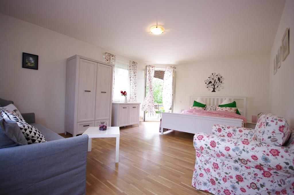 Cozy Gardens Apartments In Prague Extérieur photo